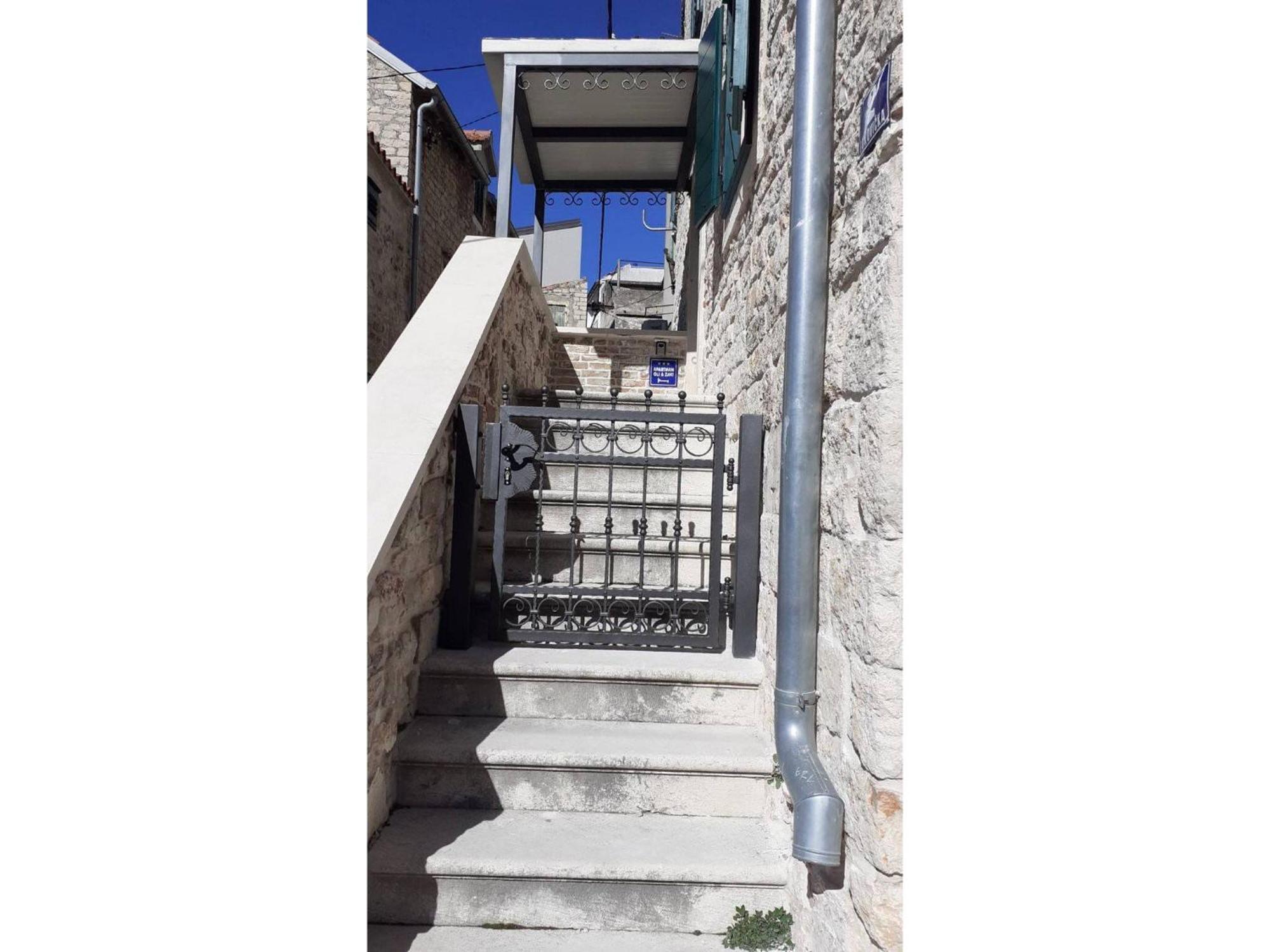 Apartment Oli&Zaki Šibenik Extérieur photo
